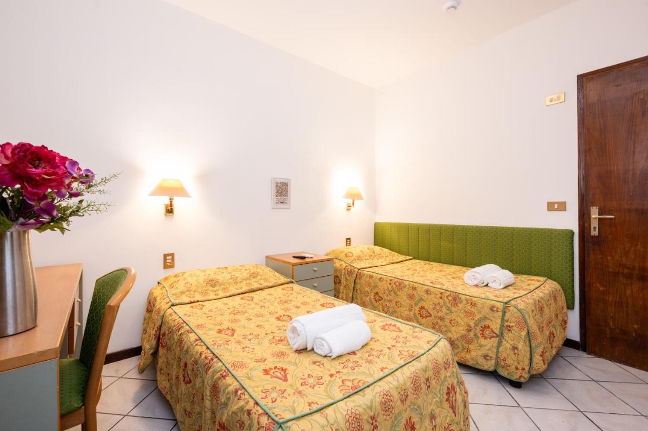Camelia Rooms Venice Guesthouse Mestre Exteriér fotografie