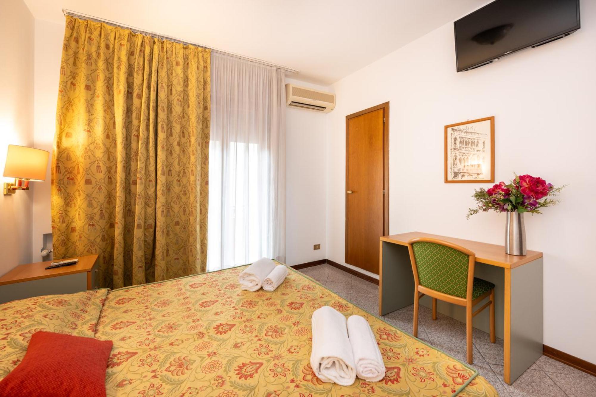 Camelia Rooms Venice Guesthouse Mestre Exteriér fotografie